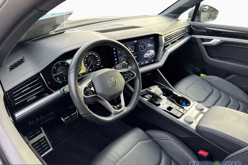 Volkswagen Touareg din 2023 cu 61.800 km - oferta VOL245409 - foto 8