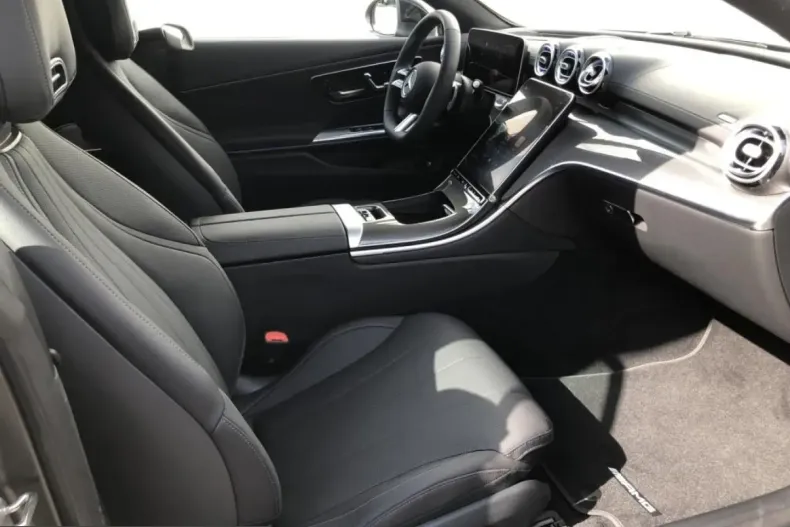 Mercedes-Benz CLE 450 (Clasa CLE) din 2024 cu 22.500 km - oferta MER245413 - foto 3