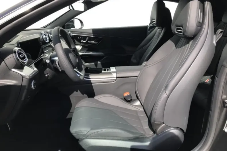 Mercedes-Benz CLE 450 (Clasa CLE) din 2024 cu 22.500 km - oferta MER245413 - foto 5
