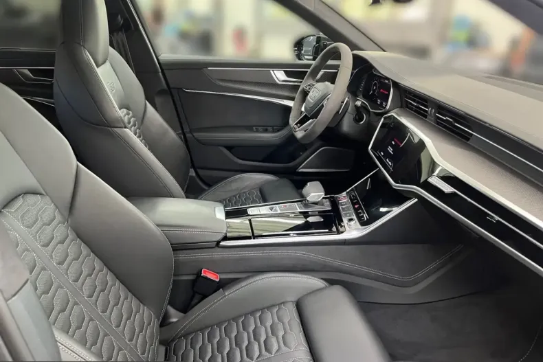 Audi RS6 din 2023 cu 30.298 km - oferta AUD245422 - foto 7