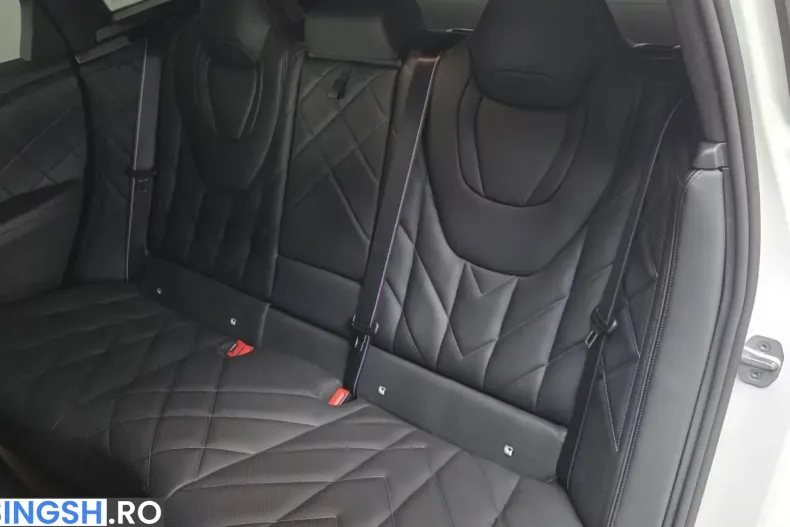 BMW XM (Seria X) din 2025 cu 8.750 km - oferta BMW245426 - foto 26