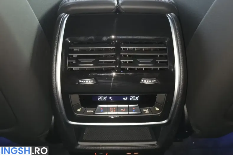 BMW XM (Seria X) din 2025 cu 8.750 km - oferta BMW245426 - foto 28