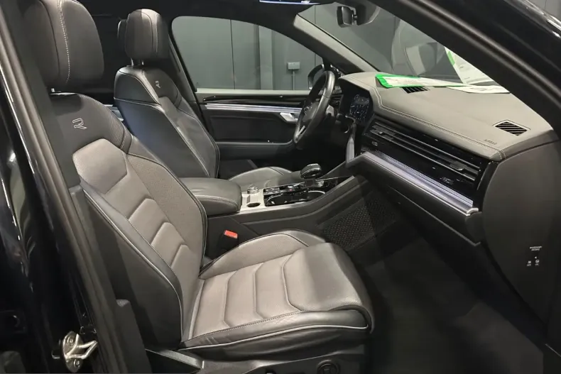 Volkswagen Touareg din 2022 cu 44.800 km - oferta VOL245432 - foto 10