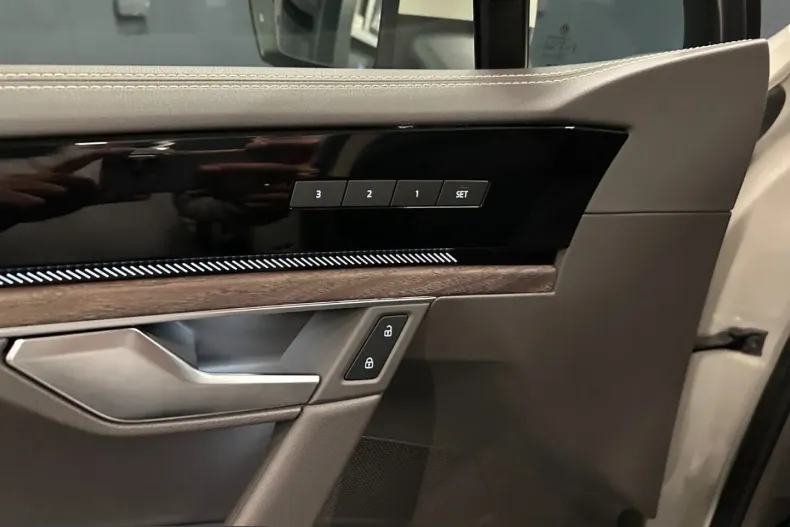Volkswagen Touareg din 2024 cu 47.000 km - oferta VOL245433 - foto 14