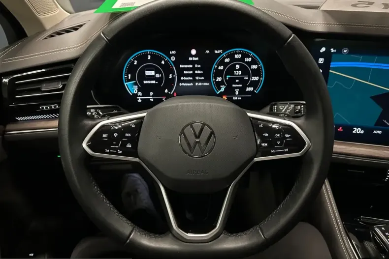 Volkswagen Touareg din 2024 cu 47.000 km - oferta VOL245433 - foto 17