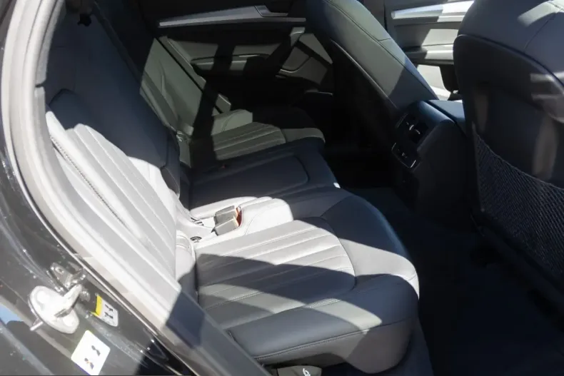 Audi Q5 din 2022 cu 52.880 km - oferta AUD245437 - foto 24