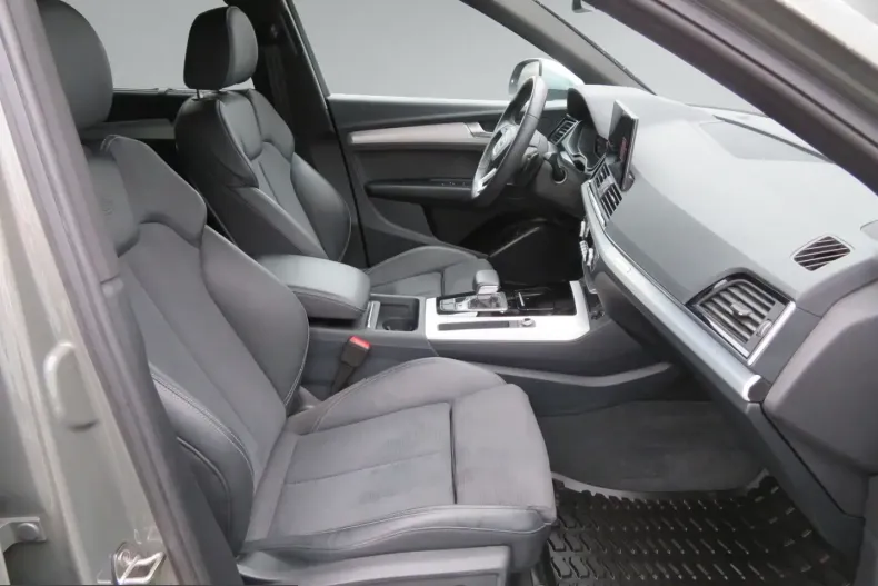 Audi SQ5 din 2024 cu 9.230 km - oferta AUD245444 - foto 9