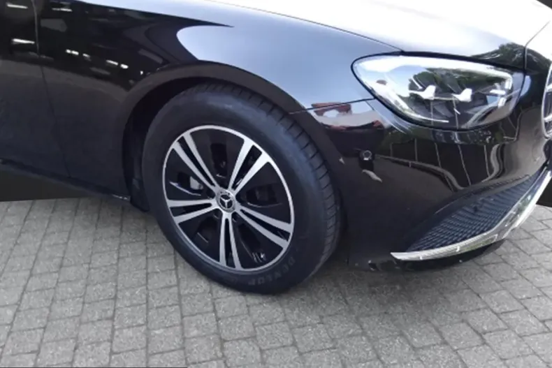 Mercedes-Benz E 220 (Clasa E) din 2022 cu 81.598 km - oferta MER245445 - foto 13