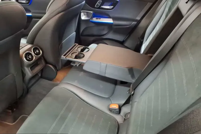 Mercedes-Benz GLC 200 (Clasa GLC) din 2024 cu 19.909 km - oferta MER245448 - foto 8