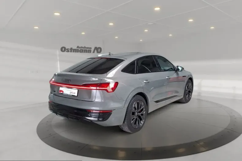 Audi Q8 din 2023 cu 35.042 km - oferta AUD245453 - foto 5