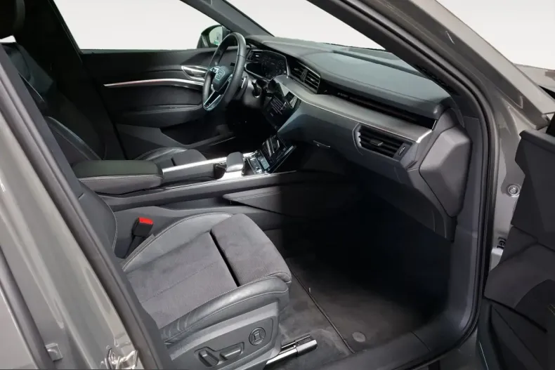 Audi Q8 din 2023 cu 35.042 km - oferta AUD245453 - foto 21