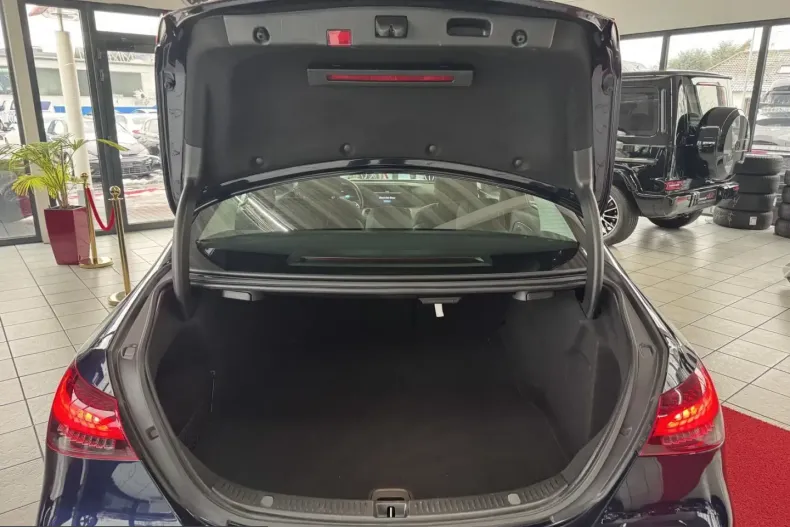 Mercedes-Benz E 220 (Clasa E) din 2022 cu 99.800 km - oferta MER245455 - foto 16