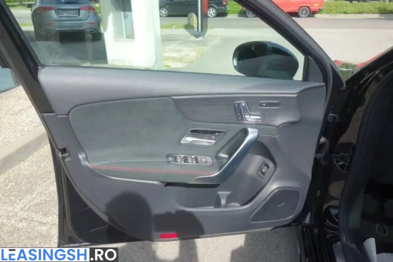Mercedes-Benz A 220 (Clasa A) din 2025 cu 24.325 km - oferta MER245457 - foto 8