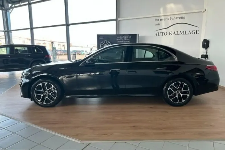 Mercedes-Benz E 220 (Clasa E) din 2024 cu 33.921 km - oferta MER245459 - foto 2