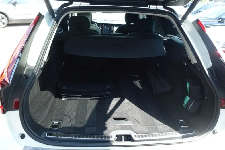 Volvo V90 Cross Country din 2023 cu 45.050 km - oferta VOL245461 - foto 22