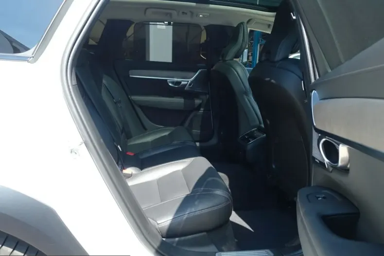 Volvo V90 Cross Country din 2023 cu 45.050 km - oferta VOL245461 - foto 25