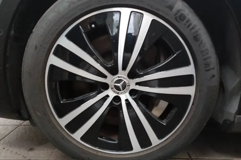 Mercedes-Benz EQE (Clasa E) din 2022 cu 146.181 km - oferta MER245468 - foto 8