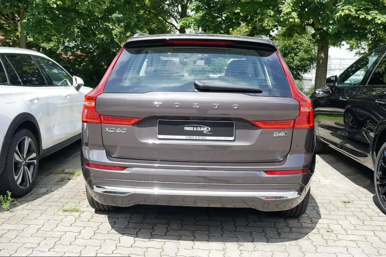 Volvo XC60 din 2023 cu 37.000 km - oferta VOL245469 - foto 2