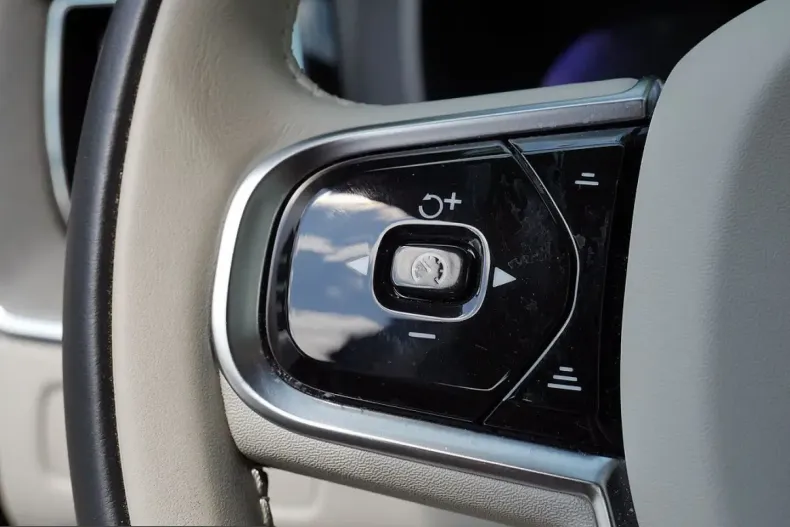 Volvo XC60 din 2023 cu 37.000 km - oferta VOL245469 - foto 23
