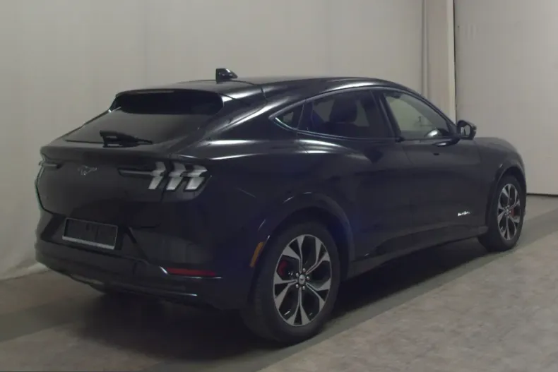 Ford Mustang Mach-E din 2022 cu 76.394 km - oferta FOR245476 - foto 3
