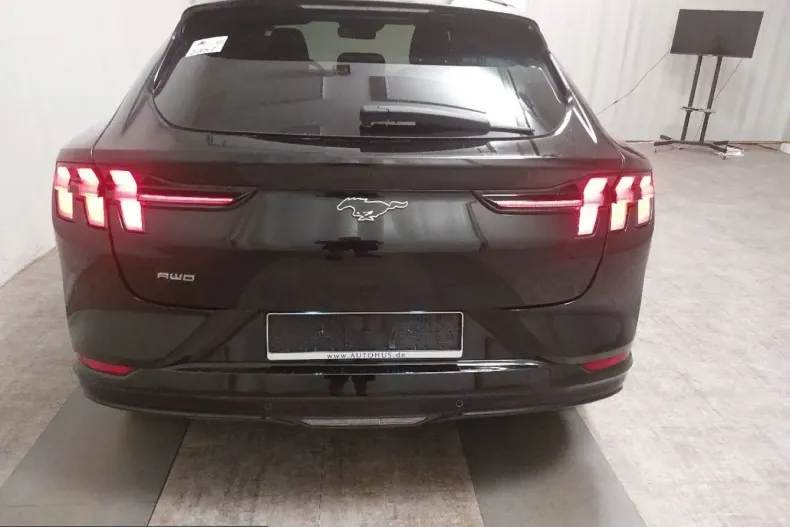 Ford Mustang Mach-E din 2022 cu 76.394 km - oferta FOR245476 - foto 6