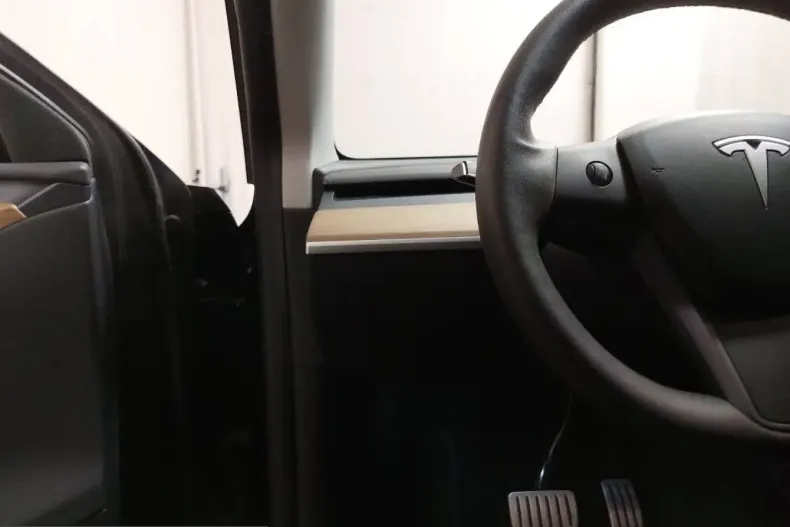 Tesla Model Y din 2022 cu 104.790 km - oferta TES245479 - foto 13