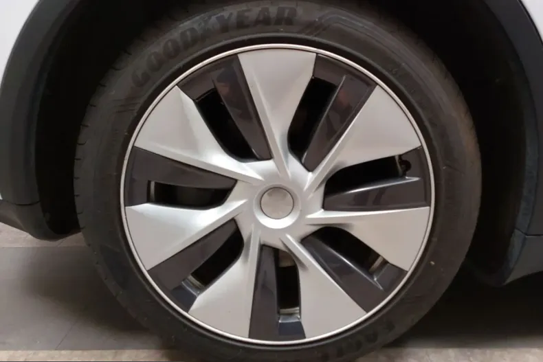 Tesla Model Y din 2022 cu 143.134 km - oferta TES245481 - foto 11