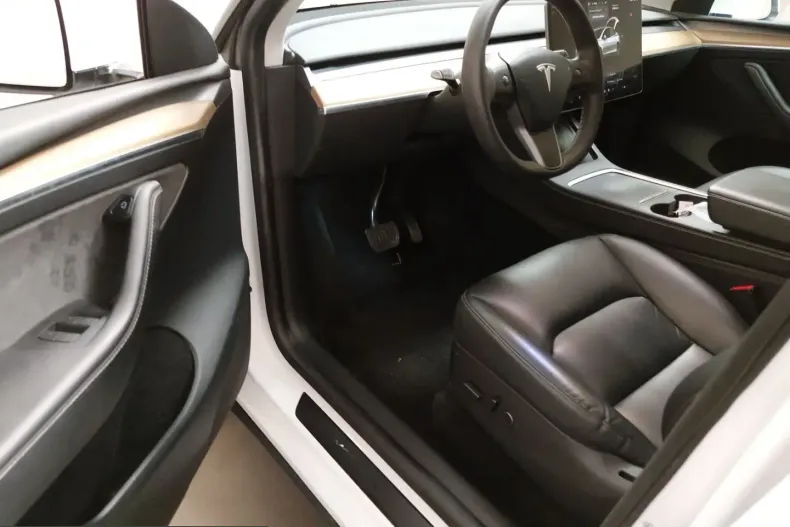 Tesla Model Y din 2022 cu 143.134 km - oferta TES245481 - foto 14