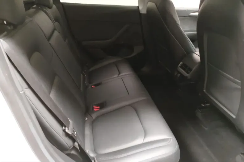 Tesla Model Y din 2022 cu 143.134 km - oferta TES245481 - foto 17