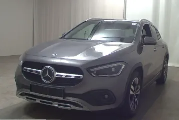 Mercedes-Benz GLA 220 din 2021 - oferta MER245486