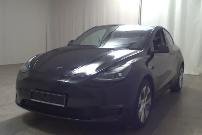 Tesla Model Y din 2022 cu 40.673 km - oferta TES245487 - foto 1