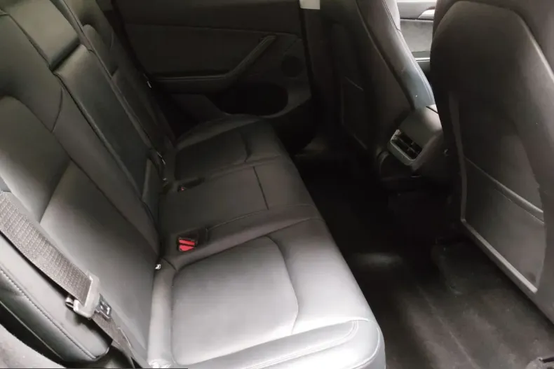 Tesla Model Y din 2022 cu 40.673 km - oferta TES245487 - foto 17