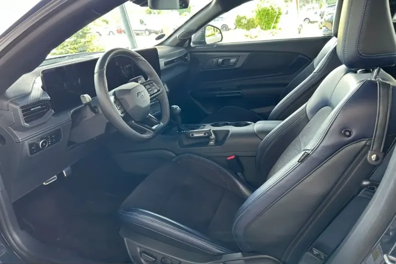 Ford Mustang din 2025 cu 20.000 km - oferta FOR245490 - foto 10