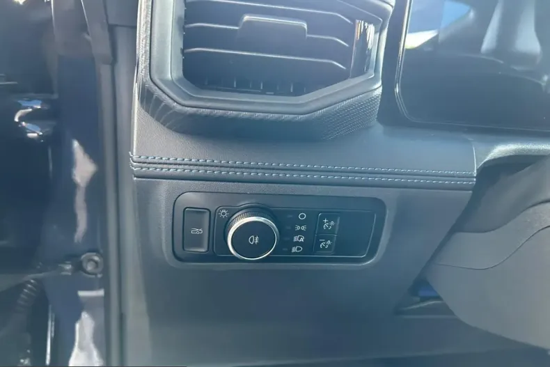 Ford Mustang din 2025 cu 20.000 km - oferta FOR245490 - foto 12