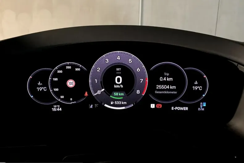 Porsche Panamera din 2024 cu 25.700 km - oferta POR245492 - foto 16