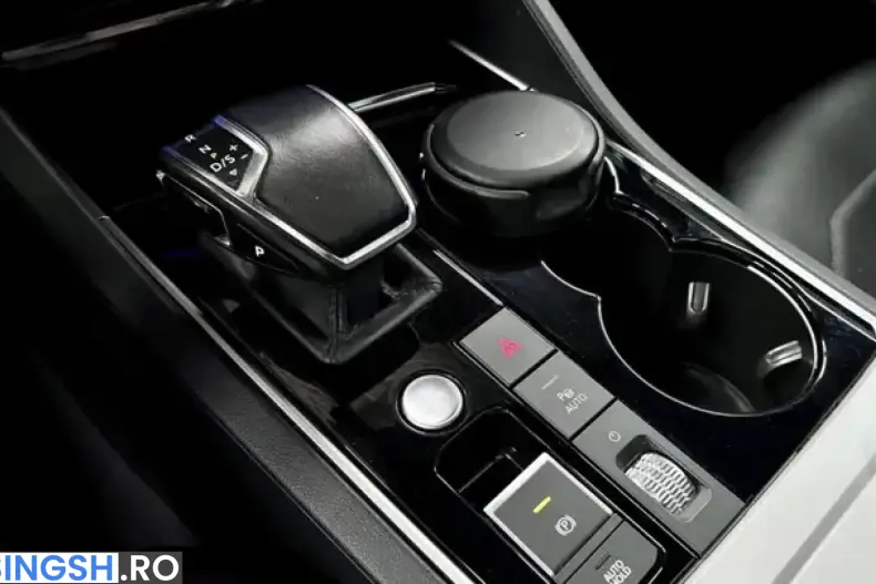 Volkswagen Touareg din 2022 cu 39.561 km - oferta VOL245500 - foto 6