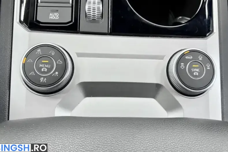 Volkswagen Touareg din 2022 cu 39.561 km - oferta VOL245500 - foto 8