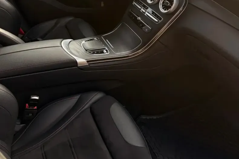 Mercedes-Benz GLC 300 (Clasa GLC) din 2022 cu 69.158 km - oferta MER245509 - foto 8