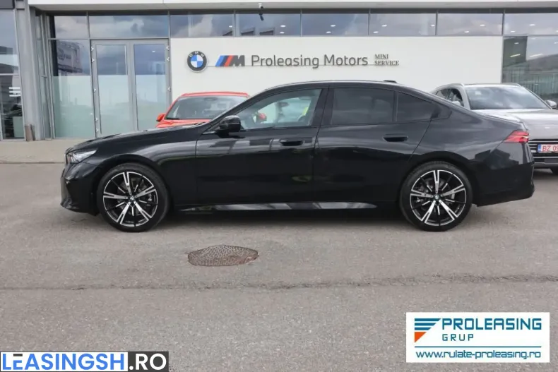 BMW 520 (Seria 5) din 2025 cu 5.230 km - oferta BMW245516 - foto 3
