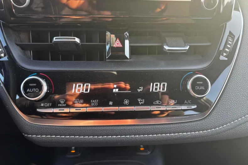 Toyota Corolla din 2021 cu 113.700 km - oferta TOY245519 - foto 18