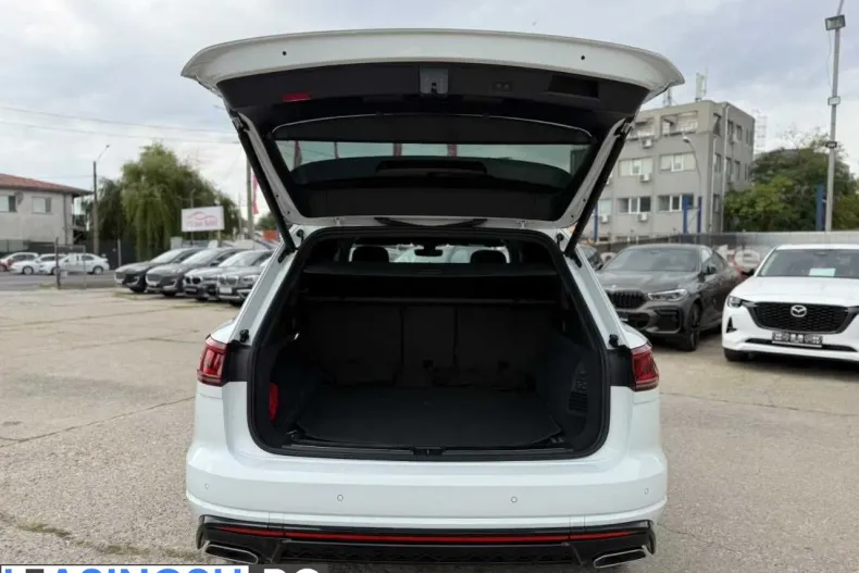 Volkswagen Touareg din 2024 cu 63.000 km - oferta VOL245525 - foto 13