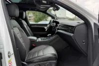 Volkswagen Touareg din 2024 cu 63.000 km - oferta VOL245525 - foto 21