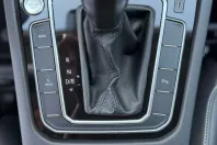 Volkswagen Passat din 2020 cu 106.000 km - oferta VOL245526 - foto 25