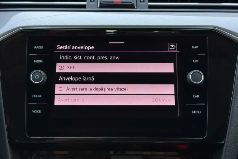 Volkswagen Passat din 2020 cu 106.000 km - oferta VOL245526 - foto 35