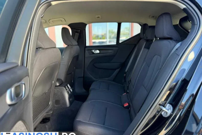 Volvo XC40 din 2022 cu 143.000 km - oferta VOL245531 - foto 16