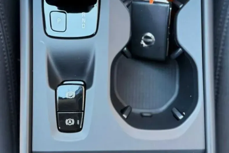 Volvo XC40 din 2022 cu 143.000 km - oferta VOL245531 - foto 23