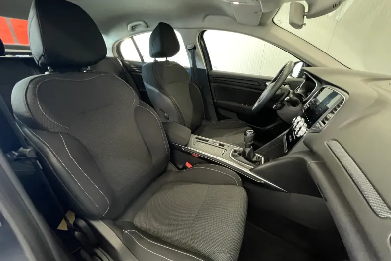 Renault Megane din 2023 cu 25.345 km - oferta REN245533 - foto 10