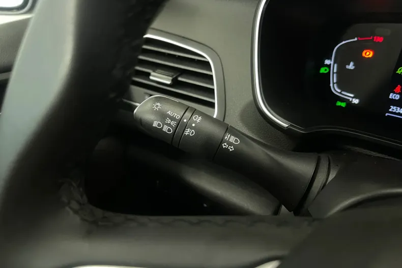 Renault Megane din 2023 cu 25.345 km - oferta REN245533 - foto 19