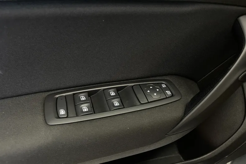 Renault Megane din 2023 cu 53.044 km - oferta REN245535 - foto 17