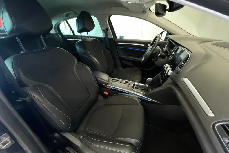 Renault Megane din 2023 cu 25.545 km - oferta REN245536 - foto 10